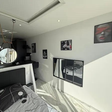 Naturiste Wild Heliopolis F 96 Apartament