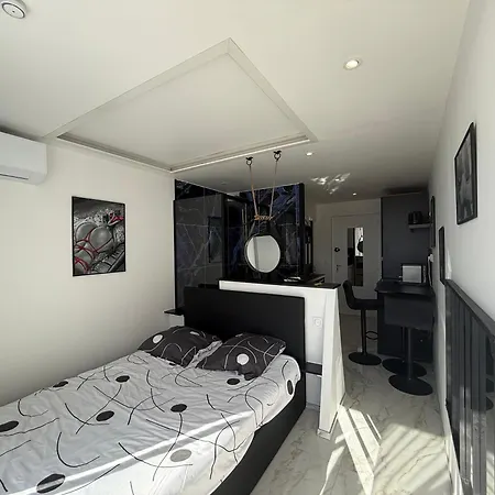 Naturiste Wild Heliopolis F 96 Apartament *