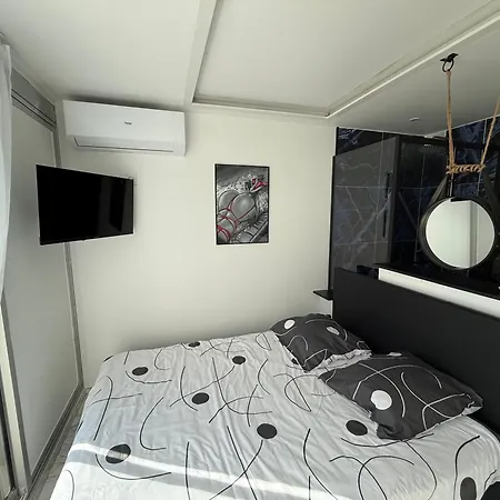 Apartment Naturiste Wild Heliopolis F 96