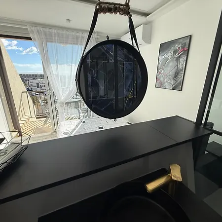 Naturiste Wild Heliopolis F 96 *