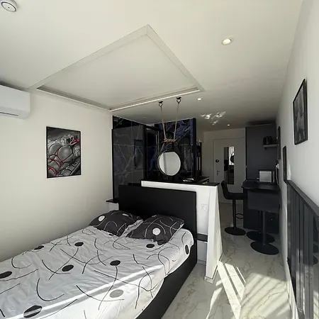 Naturiste Wild Heliopolis F 96 Apartment *