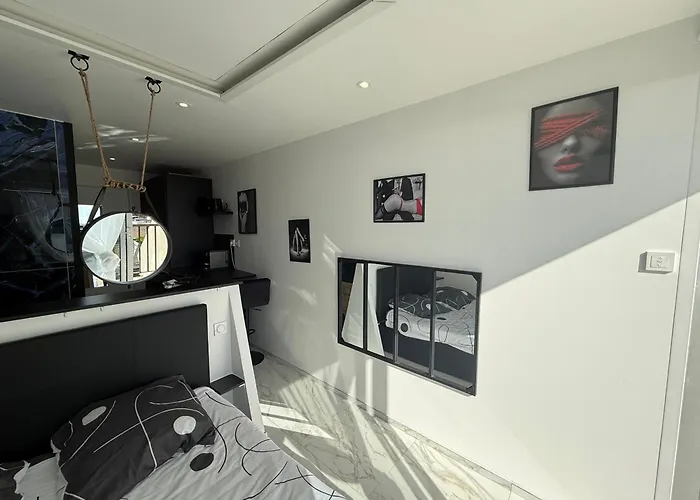 Naturiste Wild Heliopolis F 96 Apartamento